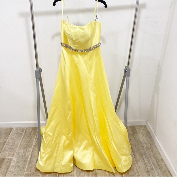 NWT Mac Duggal Yellow Strapless Belted Rhinestone Formal Gown - Picture 2 of 12